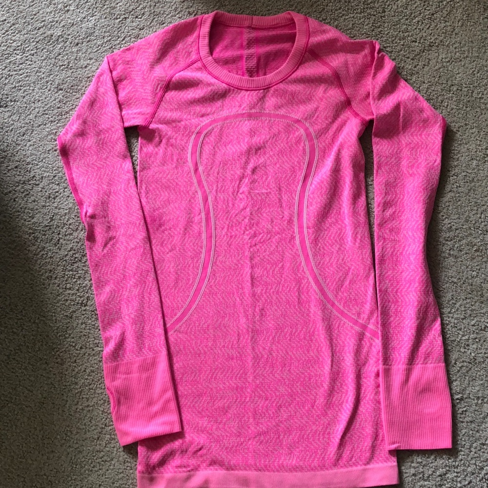 Lululemon swiftly tech running shirt